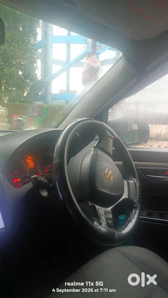 Maruti Suzuki Swift Petrol 2012