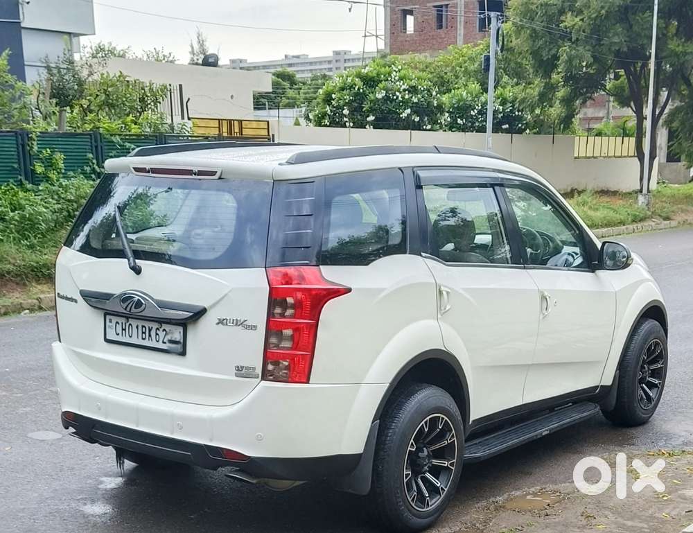 Mahindra Xuv500 2.2 W10 Sportz Edition At, 2017, Diesel