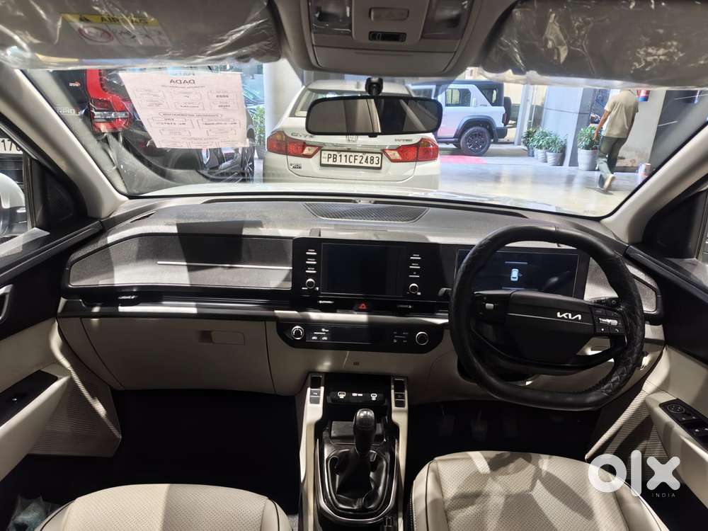 Kia Carens Clavis G 1.5 6mt, 2025, Petrol