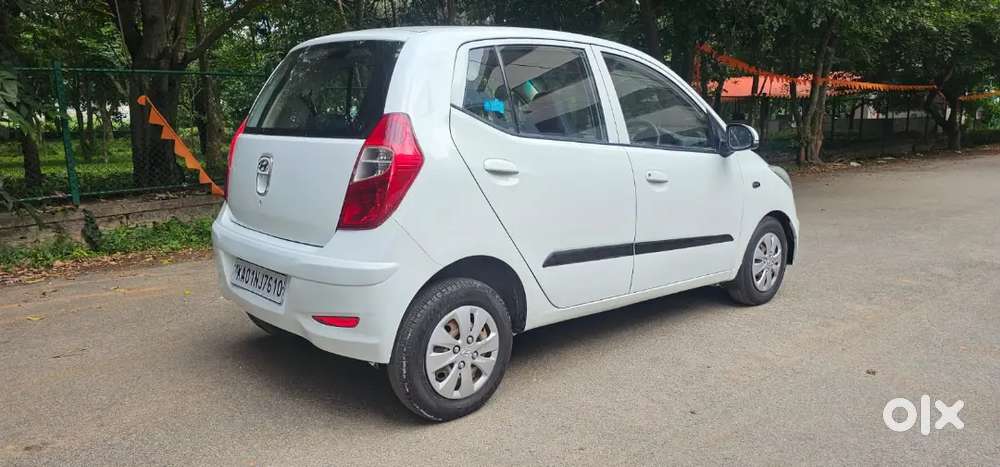 Hyundai I10 Magna 2012 Petrol + Cng Very Good Running Condition