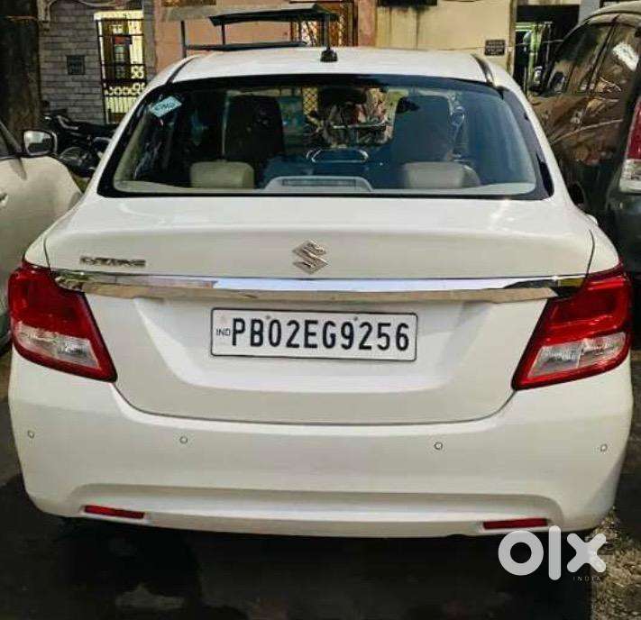 Dzire Vxi Cng 2022 Average 30+