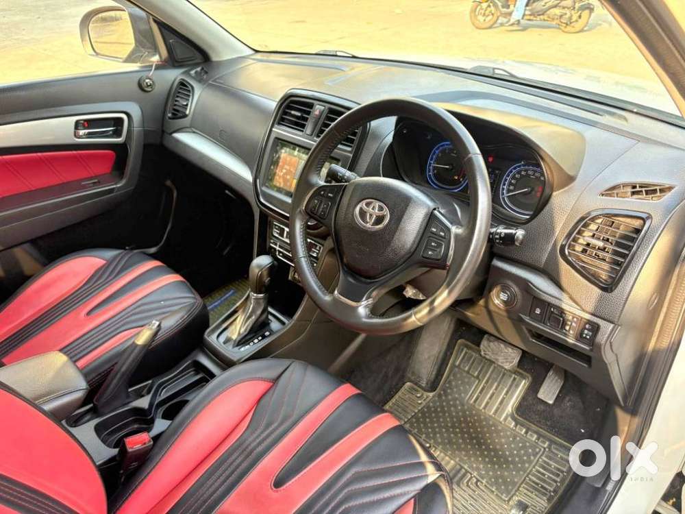 Toyota Urban Cruiser 1.5 Premium Grade At, 2021, Petrol