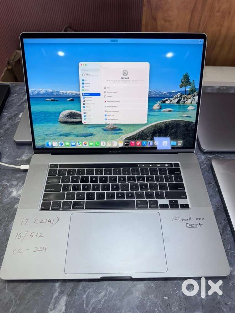 Apple MacBook Pro 16-inch 2019 i7 - Computers & Laptops in