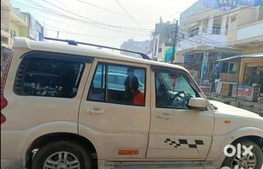 Mahindra Scorpio Getaway 2013 Diesel 151000 Km Driven