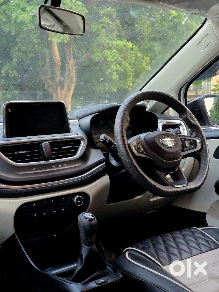 Tata Altroz 1.2 Xm Plus, 2025, Petrol