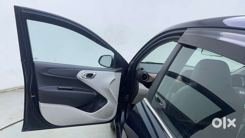 Hyundai Aura 1.2 Sx Cng, 2023, Cng & Hybrids