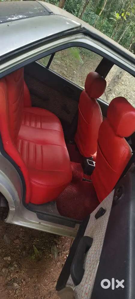 Maruti Suzuki Esteem Lxi 2006