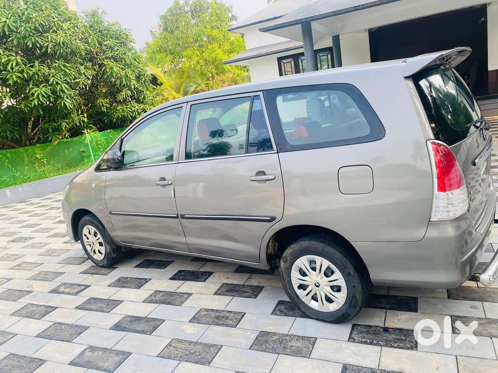 Toyota Innova Hybrid 2007 Year