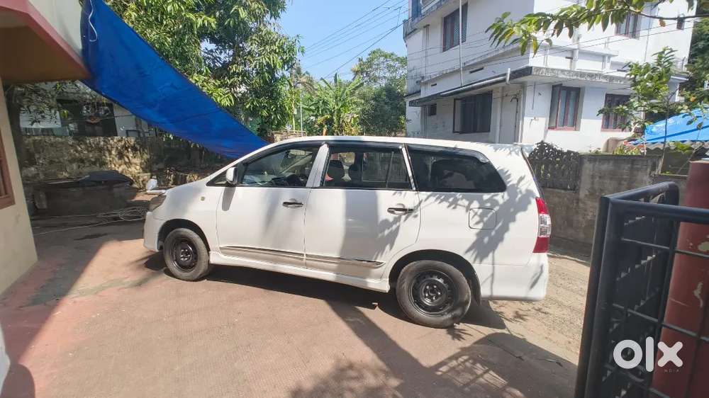 Toyota Re Innova Diesel 2013