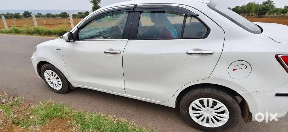 Maruti Suzuki Dzire 2017 Diesel 110000 Km Driven