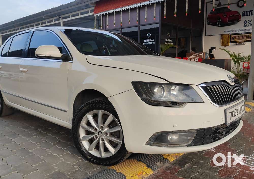 Skoda Superb 2.5 Elegance Tdi At, 2015, Diesel
