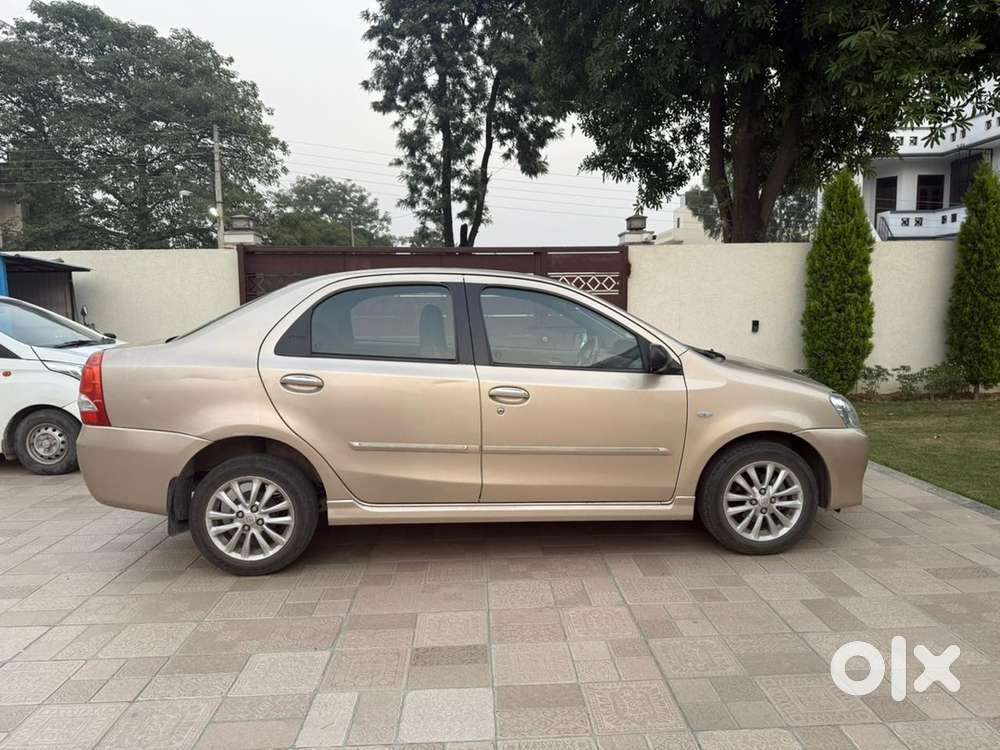 Toyota Etios Petrol Manual 2011
