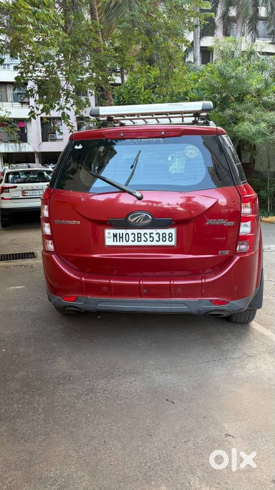 Mahindra Xuv500 W8  90k Km  New Tyres  Apple Carplay  Recently Ser