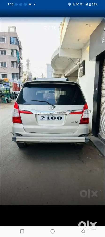 Toyota Innova 2015