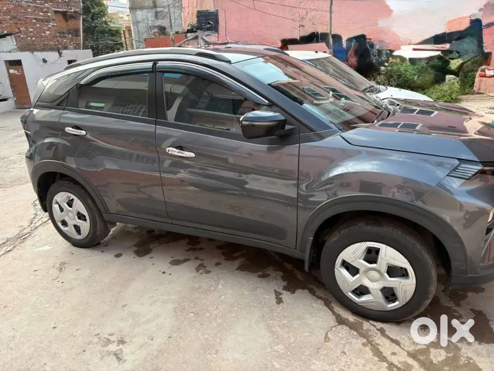 Tata Nexon 2025 Cng & Hybrids 13900 Km Driven