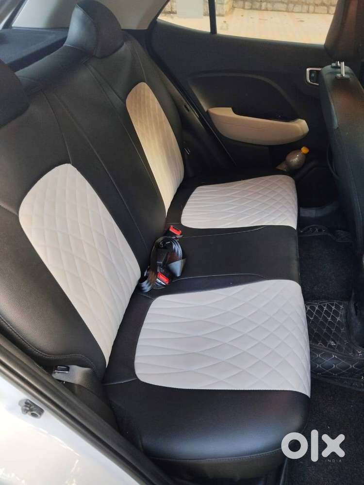 Hyundai Venue 2023 Petrol Well Maintained