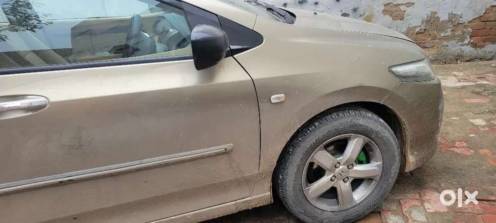 Honda City 2010 Petrol Well Maintained Cng Installed