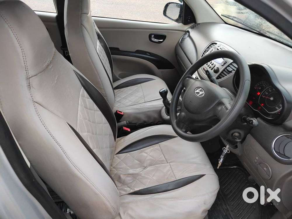 Hyundai I10 Sportz, 2016, Petrol