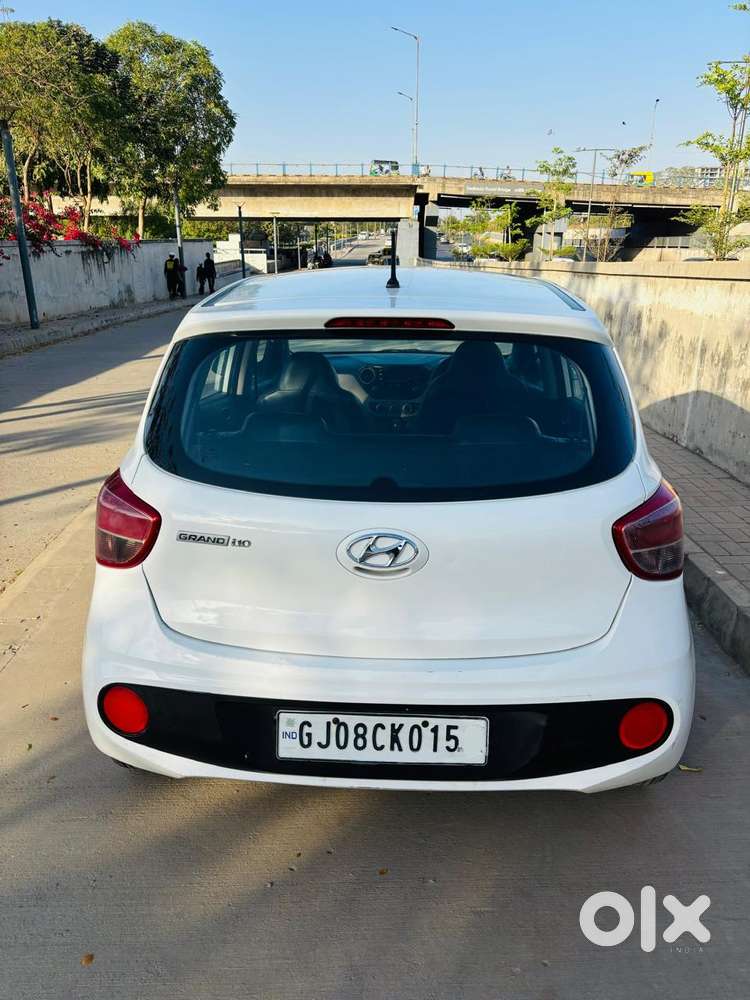 Hyundai Grand I10 1.2 Sportz At, 2018, Cng & Hybrids