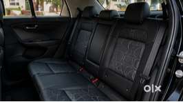 Altroz Xz+ Petrol 1.2 Rtn Dark Edition