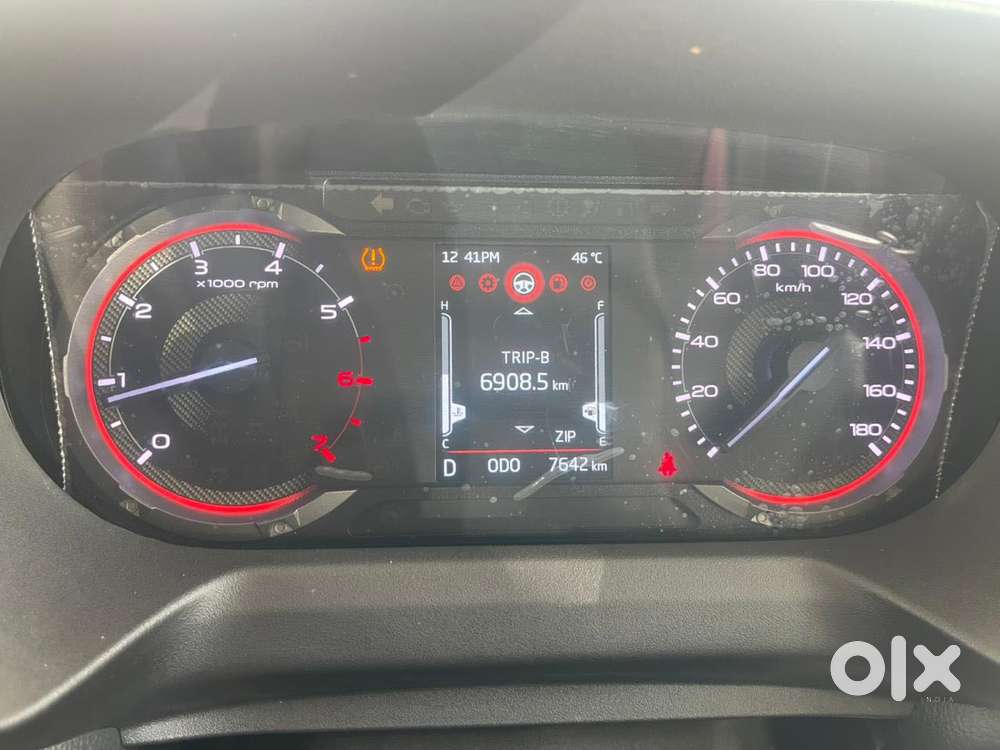 Mahindra Thar Roxx Mx5 Rwd At, 2025, Petrol