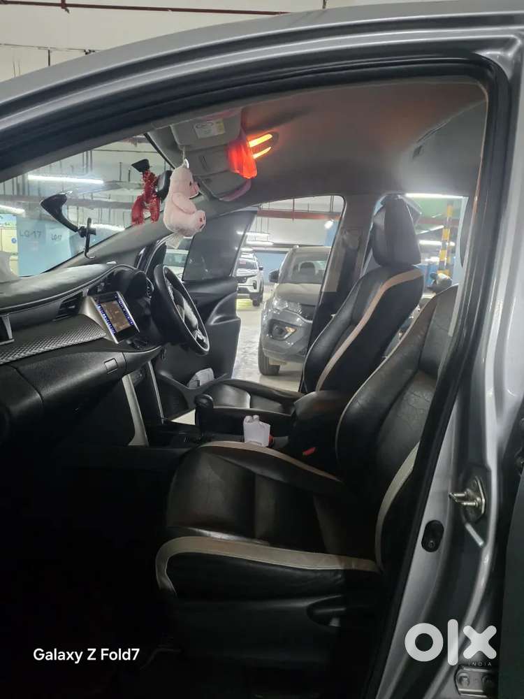 Toyota Innova Crysta 2.7 G Automatic Petrol | 2018 | 59,000 Km