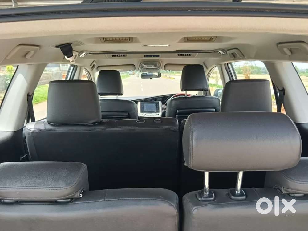 Toyota Innova Crysta 2.4 V 7 Str, 2017, Diesel