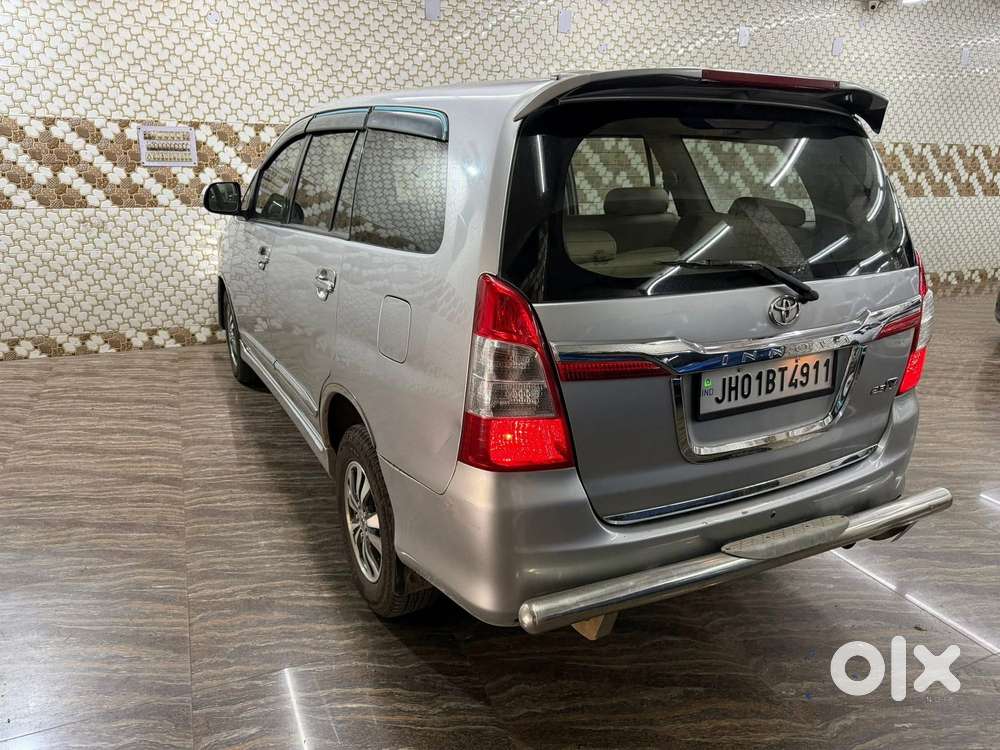Toyota Innova 2.5 Vx 7 Str Bs-iii, 2015, Diesel