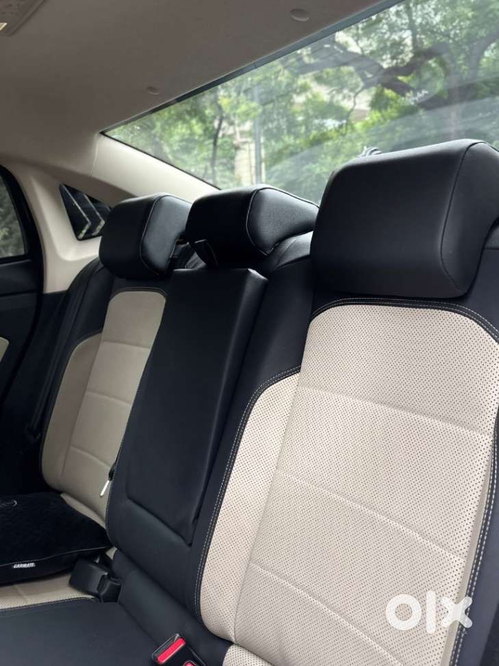 Skoda Slavia 1.0 Tsi Style At, 2023, Petrol