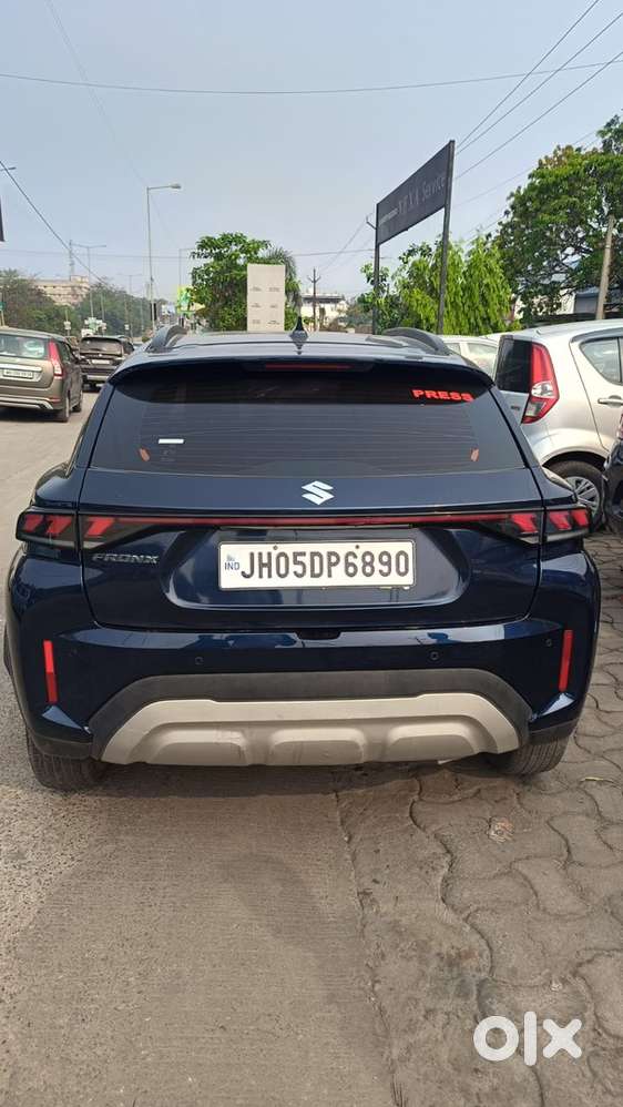Maruti Suzuki Fronx 2 Petrol Well Maintained
