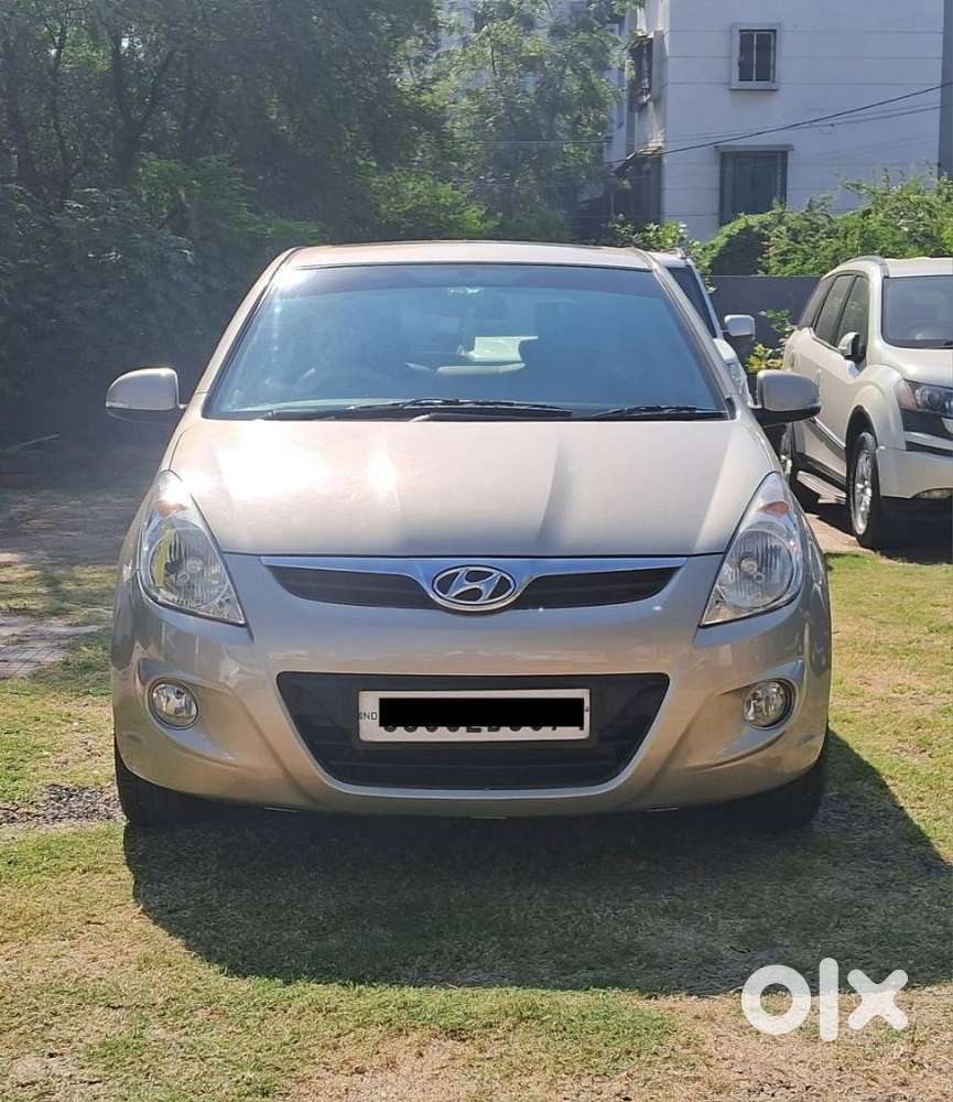 Hyundai I20 2009-2011 1.4 Asta Optional With Sunroof, 2011, Petrol