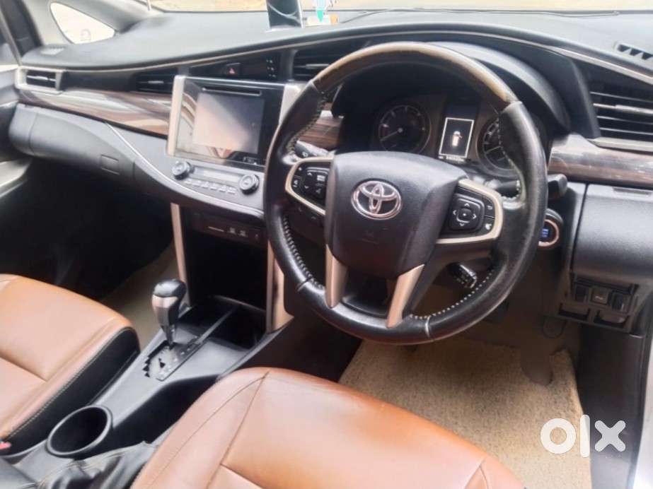 Toyota Innova Crysta 2.8 Z, 2017, Diesel