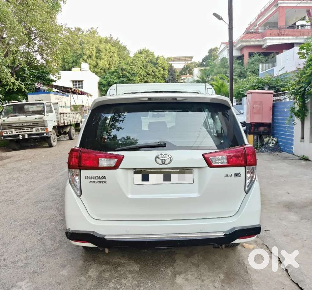Toyota Innova Crysta 2.4 V 7 Str, 2018, Diesel