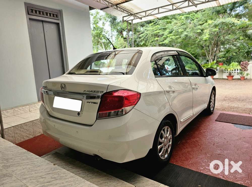 2015 Honda Amaze Vx Automatic Single Owner