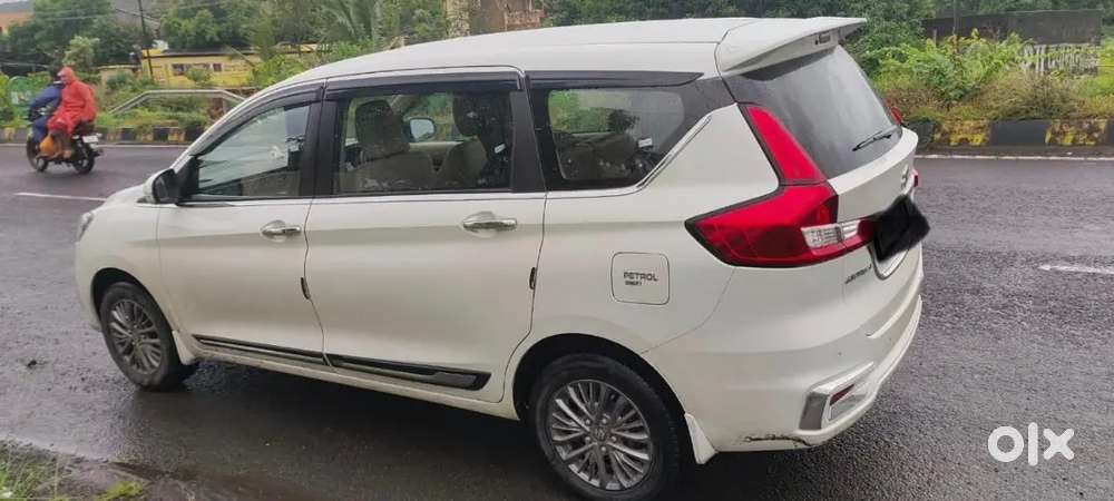 Maruti Suzuki Ertiga Smart Habrid Zxi+