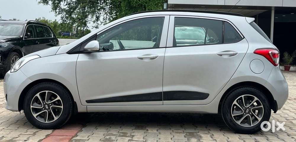 Hyundai Grand I10 At Sportz, 2017, Petrol