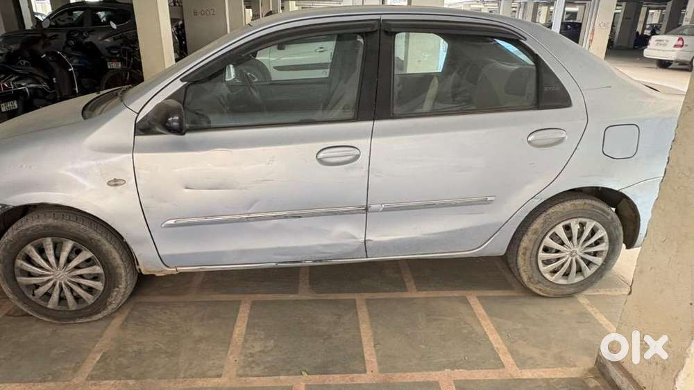 Toyota Etios 2011 Cng