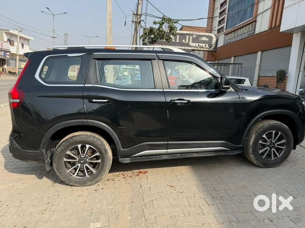 For Sale: Mahindra Scorpio-n Z8 Manual 2023 - Black Beauty!