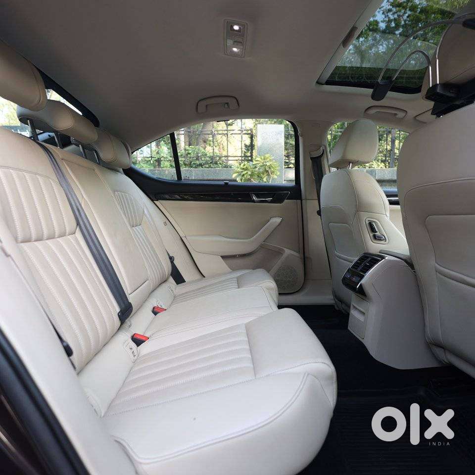 Skoda Superb 2.0 L&k Tsi At, 2021, Petrol