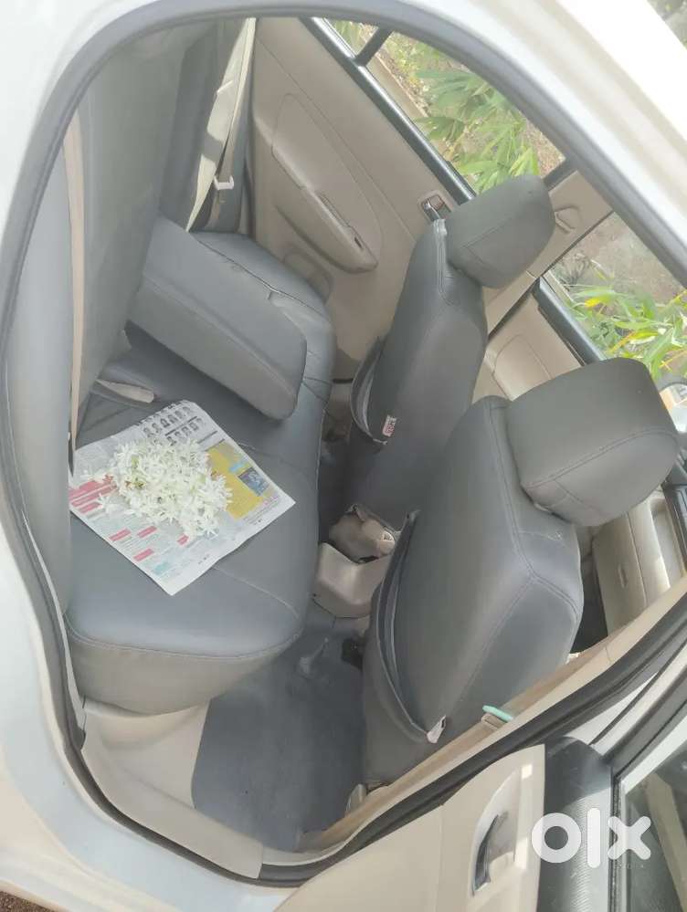 Automatic  Maruti Suzuki Swift Dzire 2014 Petrol89000km Driven