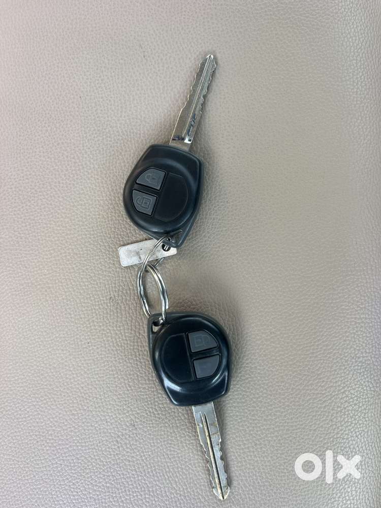 Maruti Suzuki Swift Dzire Vxi Optional, 2014, Petrol