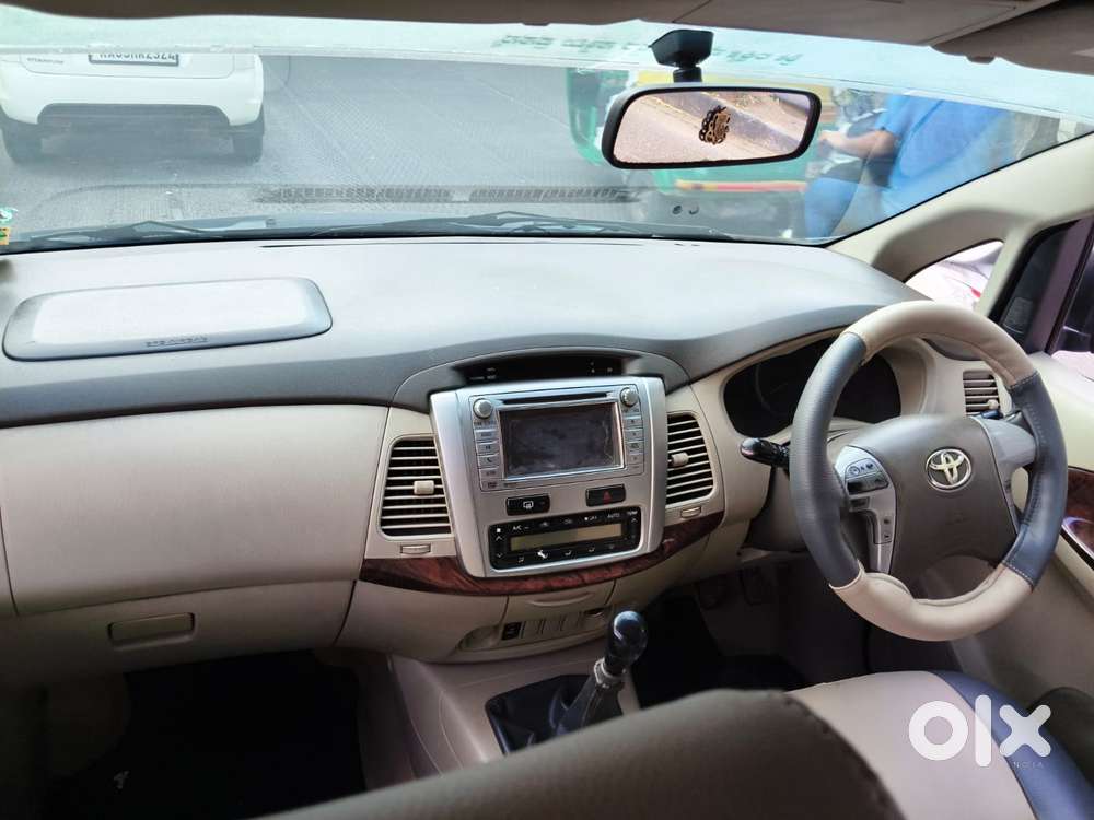 Toyota Innova [ ] 2.5 V Diesel 7 Str, 2013, Diesel