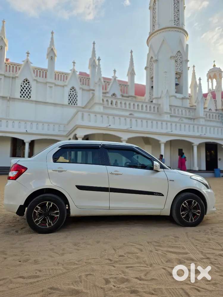 Maruti Suzuki Dzire 2017 Diesel 125000 Km Driven