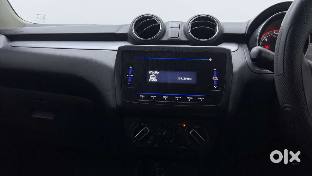 Maruti Suzuki Swift Vvt Vxi, 2021, Petrol