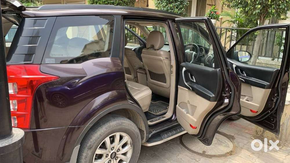016 Mahindra Xuv500 W10 At Diesel  Purple Colour  1st Owner  60,000