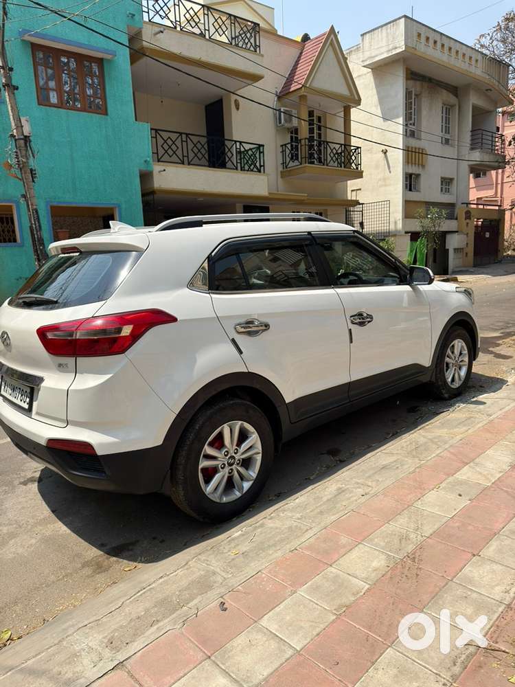 Hyundai Creta 2017 Petrol 64000 Km Driven Well Maintained.