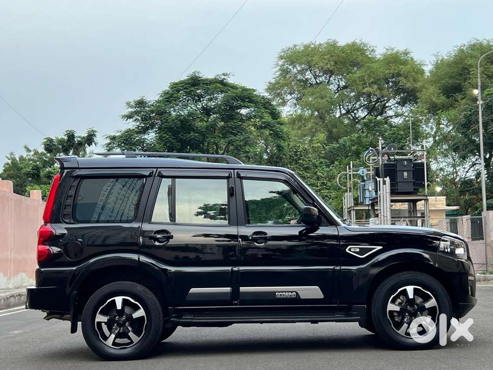 Mahindra Scorpio Classic 2.2 S 11 Mt 7 Str, 2024, Diesel
