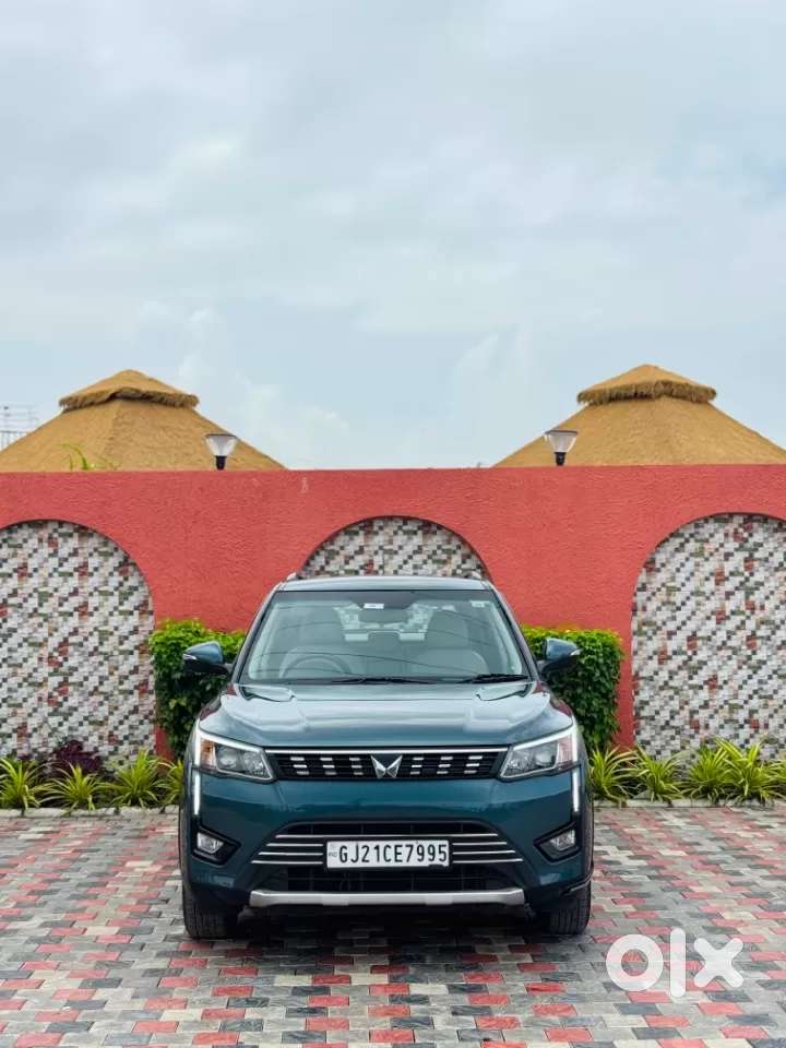 Mahindra Xuv300 W8 Option Diesel, 2023, Diesel