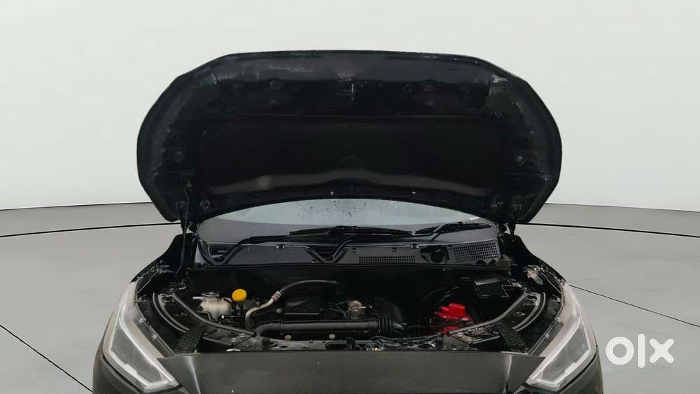 Nissan Magnite 1.0 Xv Premium, 2021, Petrol