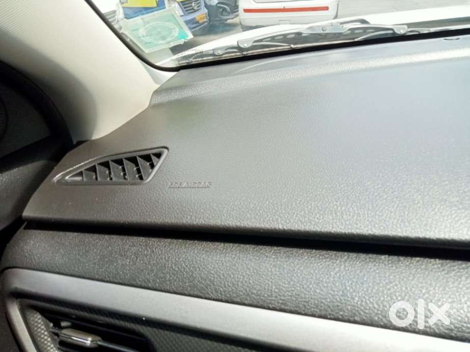Maruti Suzuki Brezza Vxi At, 2023, Petrol